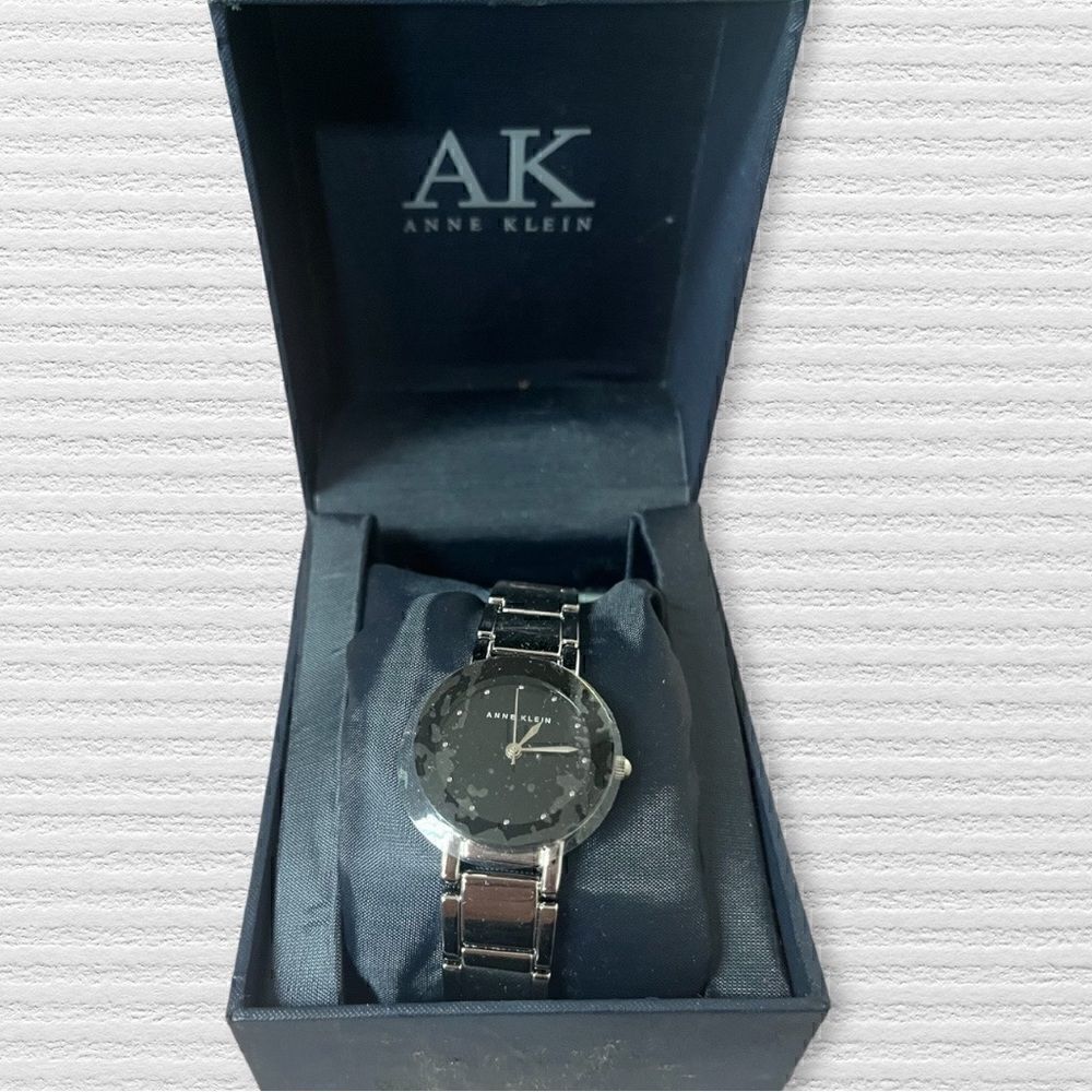 Ann Klein Silver Analog Watch New In Box‎ - Picture 2 of 5